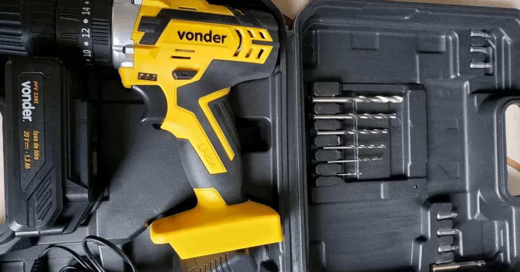Furadeira e parafusadeira 20v da Vonder é boa? Entenda como ela funciona no dia a dia.