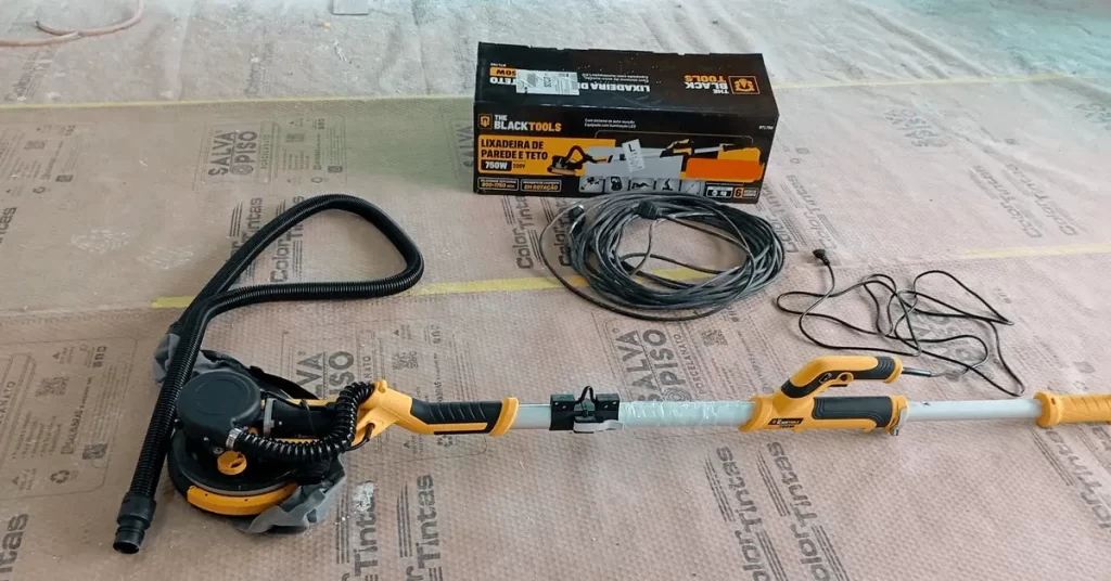 Lixadeira de parede e teto boa BTL750 da Black Tools surpreende no uso